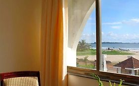 Paradise Isle Beach Resort